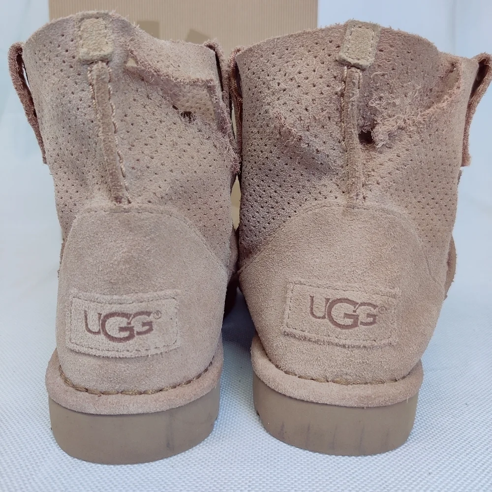Ugg Classic Unlined Mini Perf Boots Tan Size 6 w/ Flaws